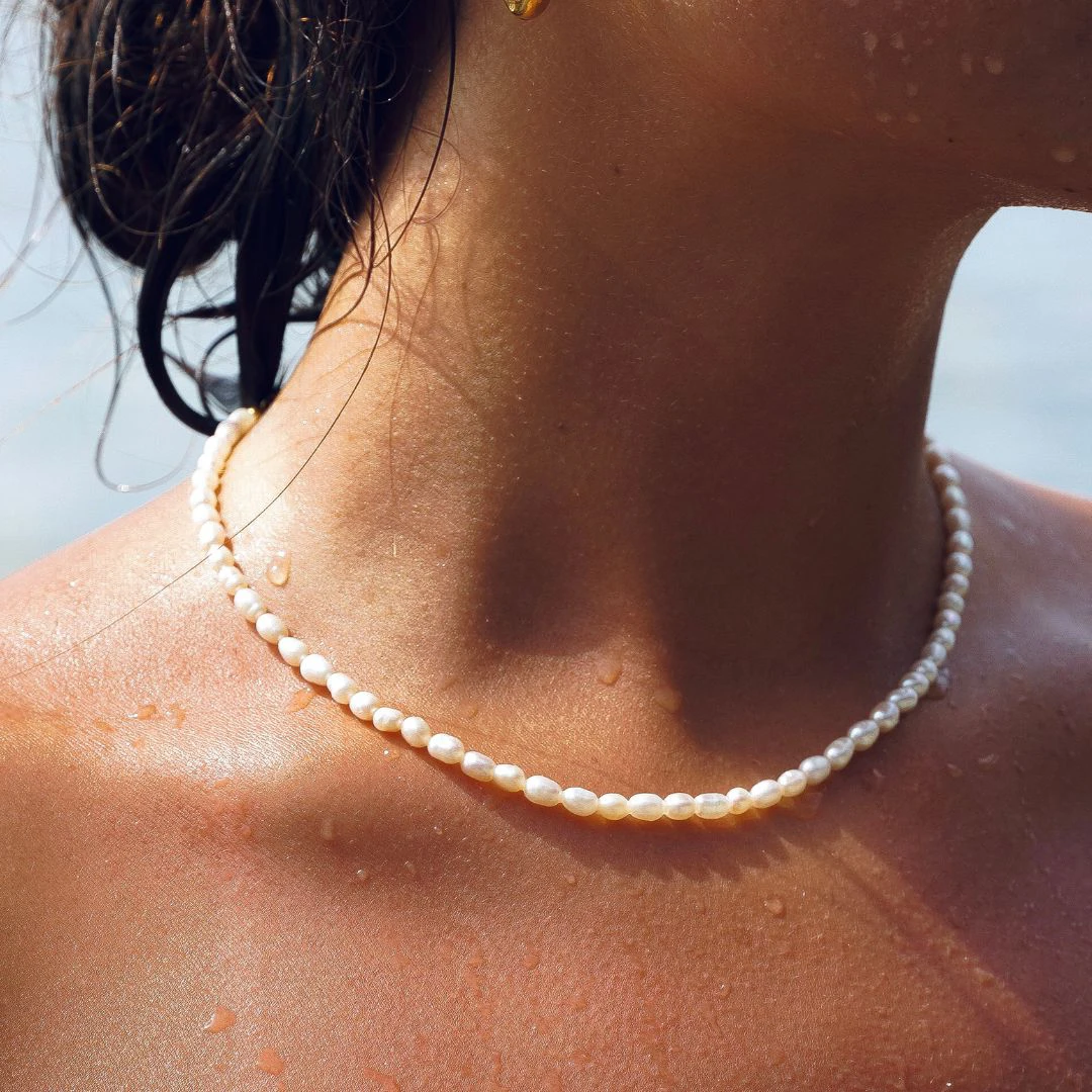 Vintage Style Dainty Freshwater Rice Pearl Necklace for Men and Women Minimalist Choker Necklace Layered Jewelry For Mom Gift
Vintage Style Dainty Freshwater Rice Pearl Necklace for Men and Women Minimalist Choker Necklace Layered Jewelry For Mom Gift