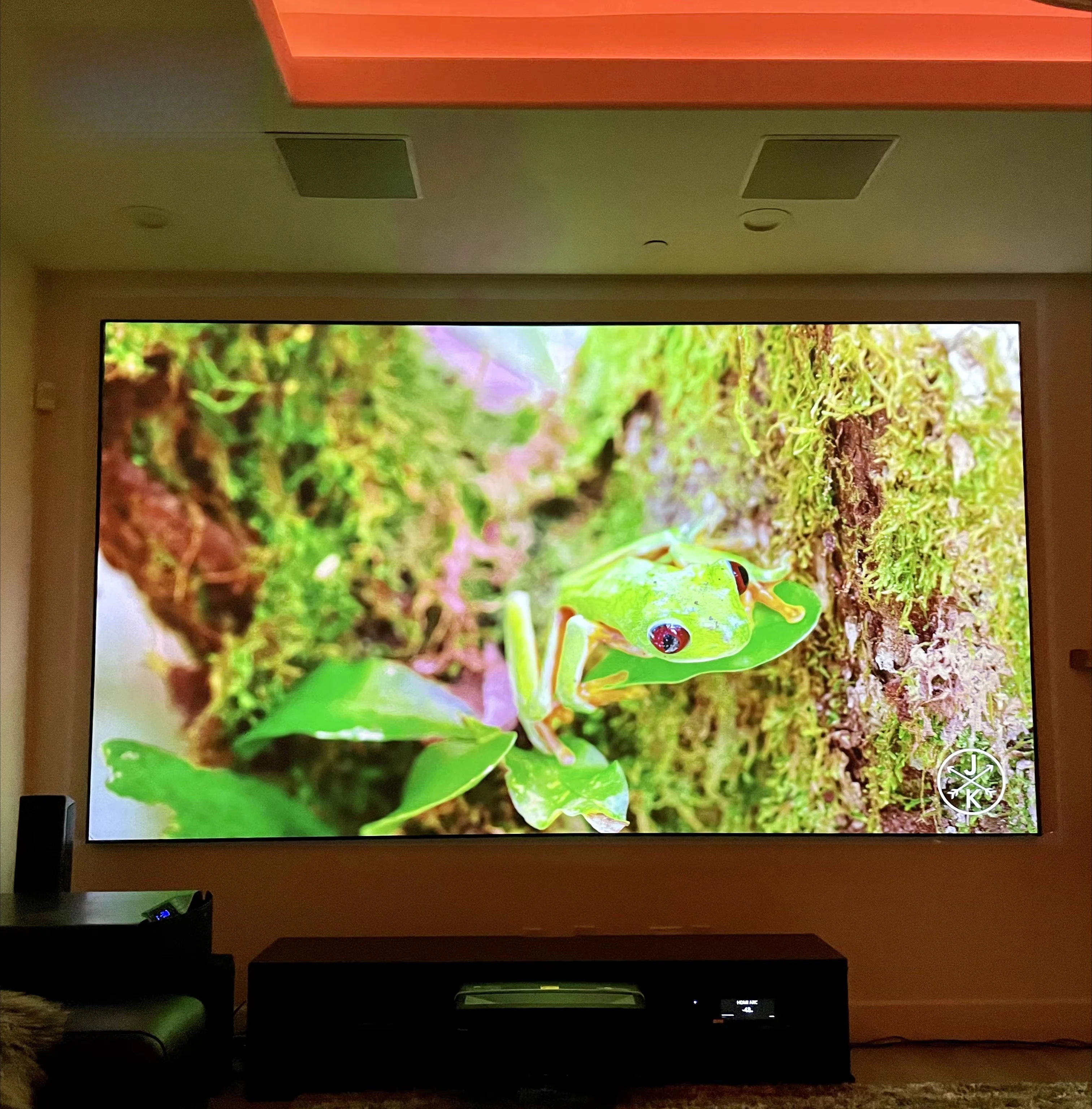 Telon 150" 4k PET Crystal-SBSP Alr Pet Projector Screen Ambient Light Rejecting Laser Ust Clr Screen For Home Theater
Telon 150" 4k PET Crystal-SBSP Alr Pet Projector Screen Ambient Light Rejecting Laser Ust Clr Screen For Home Theater