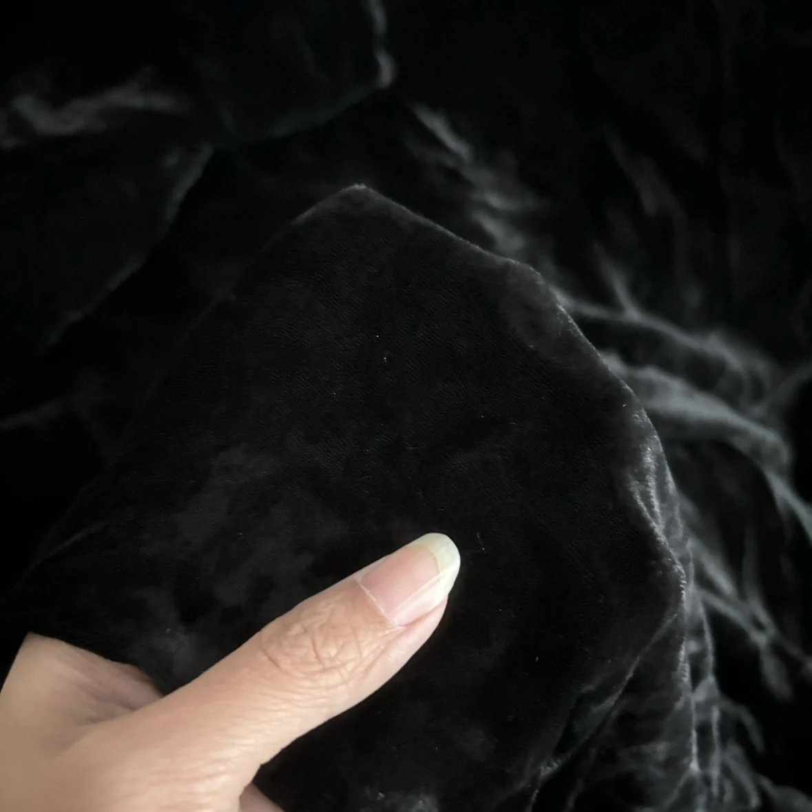 Black Silk Velvet Autumn Winter Fabric for Pants 130cm Width Silk Chiffon Bottom DIY Home Fabric Crafts
Black Silk Velvet Autumn Winter Fabric for Pants 130cm Width Silk Chiffon Bottom DIY Home Fabric Crafts