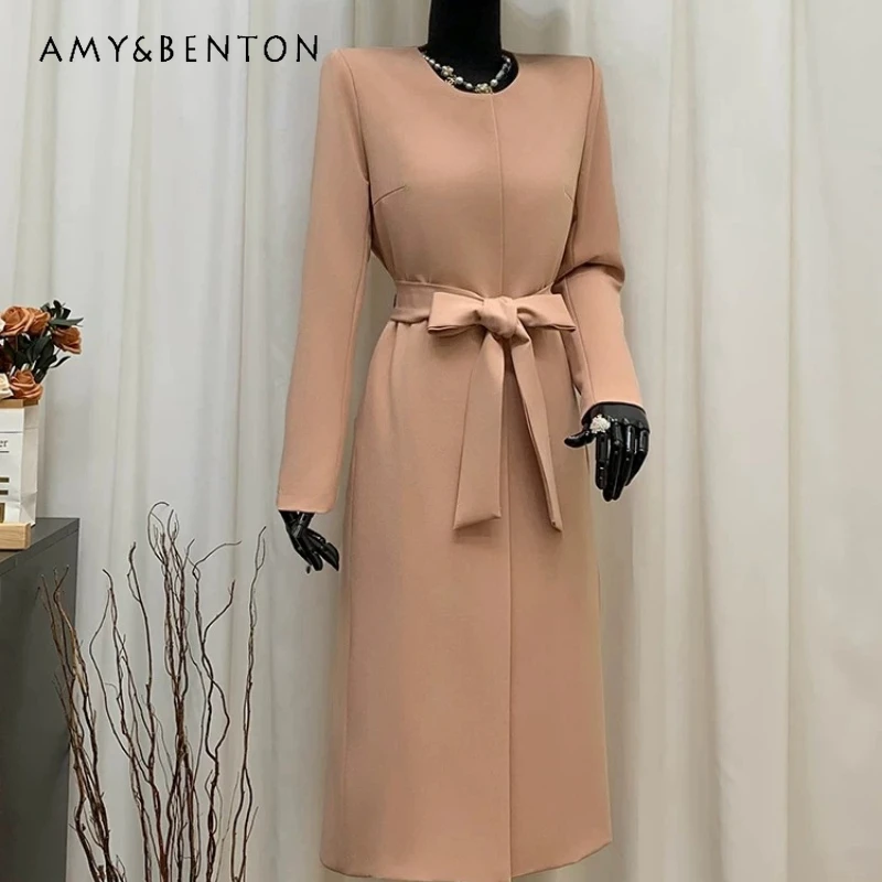 2026 Spring Women's Trench Coats Korean Design Round Neck Straight Tube Medium Long Lace-up Thin Pink Temperament Jackets Ladies
2026 Spring Women's Trench Coats Korean Design Round Neck Straight Tube Medium Long Lace-up Thin Pink Temperament Jackets Ladies