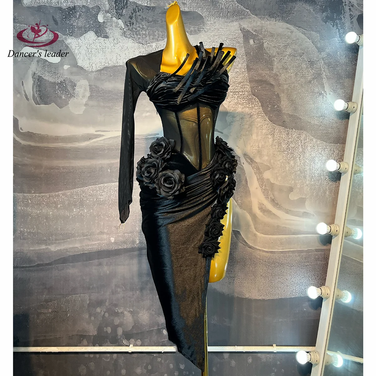 Latin Dance AB Diamond Female Adult Children High end Customized Mesh Dress Rose Accessories Tango Samba Performance Dress
Latin Dance AB Diamond Female Adult Children High end Customized Mesh Dress Rose Accessories Tango Samba Performance Dress
