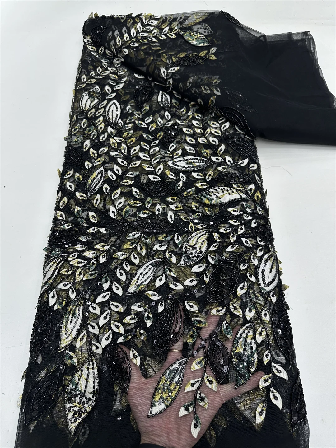 2025 High Quality African Nigerian Tulle Laces Fabric Sequins Embroidery French Lace For Wedding Party Dress With Beaded 5 Yards
2025 High Quality African Nigerian Tulle Laces Fabric Sequins Embroidery French Lace For Wedding Party Dress With Beaded 5 Yards