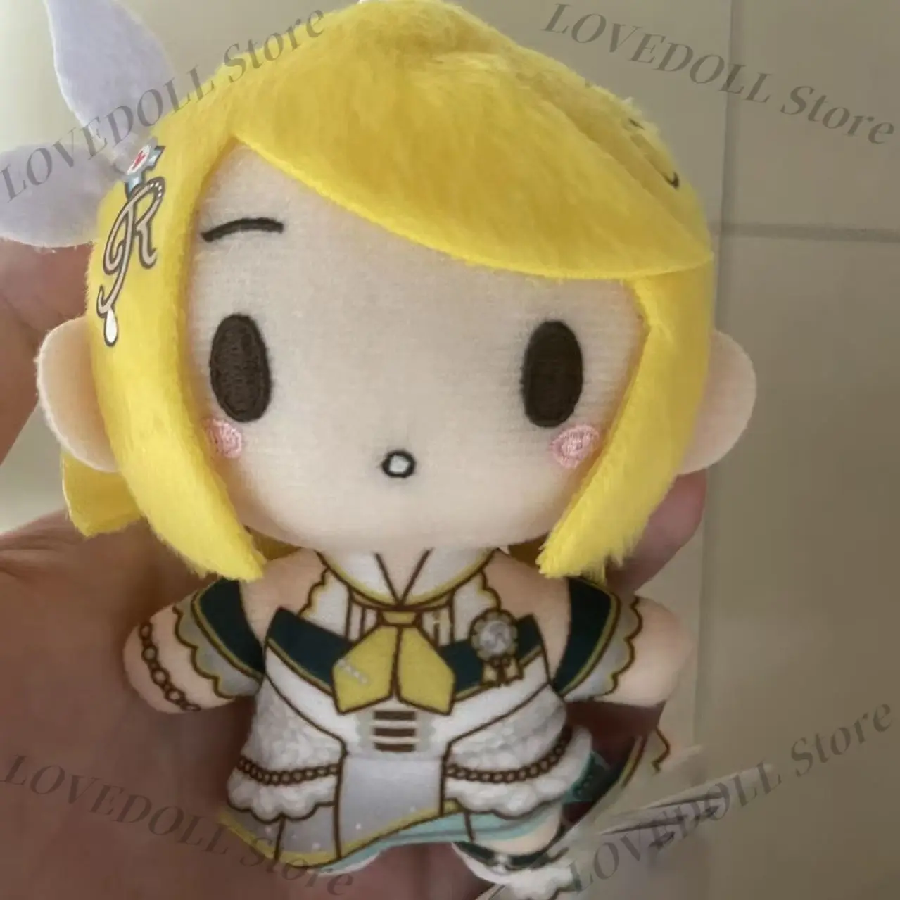 Аниме милый мини 10 см девушка Gallagher плюшевая кукла фигурки куклы сумка очаровательный кулон брелок игрушка плюшевый рождественский подарок
Аниме милый мини 10 см девушка Gallagher плюшевая кукла фигурки куклы сумка очаровательный кулон брелок игрушка плюшевый рождественский подарок