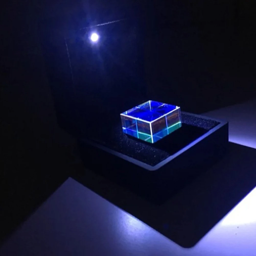 Optical Glass RGB Dispersion Cube for Physics Teaching Decoration Arts with Delicate Gift Box 2.0x2.0x2.0cm
Optical Glass RGB Dispersion Cube for Physics Teaching Decoration Arts with Delicate Gift Box 2.0x2.0x2.0cm