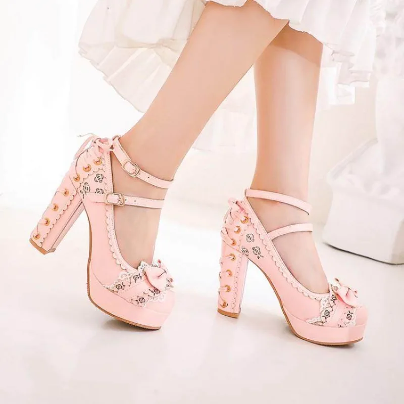 2026 Women's Pink/White Lolita High Heels Bow Lace Ruffle Chunky Heel Mary Jane Shoes Sweet Japanese Style Shoes Q-825
2026 Women's Pink/White Lolita High Heels Bow Lace Ruffle Chunky Heel Mary Jane Shoes Sweet Japanese Style Shoes Q-825