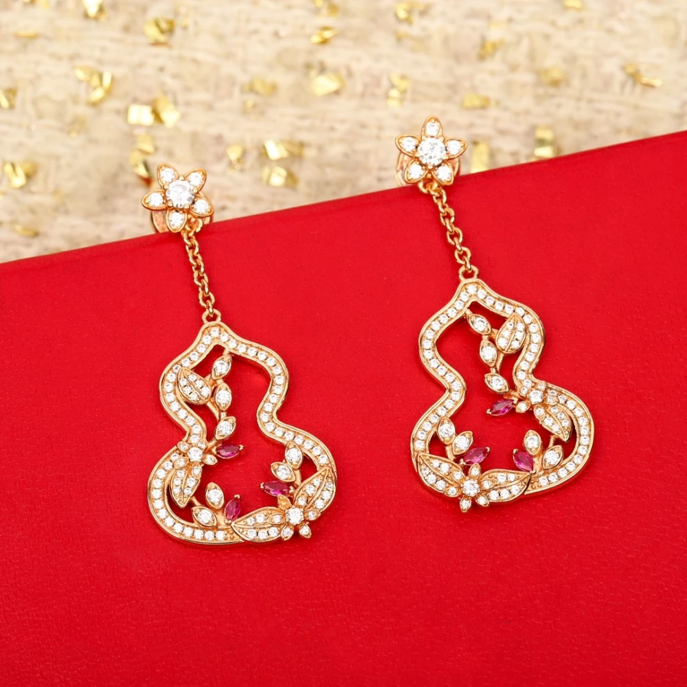 Flower Vine Hollow Gourd Tassel Earrings Pink Zircon Embellishment High-Quality Ornaments
Flower Vine Hollow Gourd Tassel Earrings Pink Zircon Embellishment High-Quality Ornaments