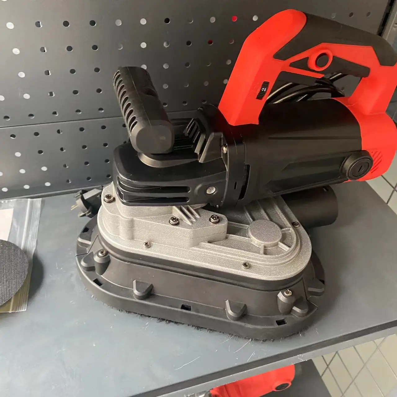3head Hand Held Floor Grinder Concrete Epoxy Floor Grinder Flooring Grinder Machine with Vacuum Cleaner
3head Hand Held Floor Grinder Concrete Epoxy Floor Grinder Flooring Grinder Machine with Vacuum Cleaner