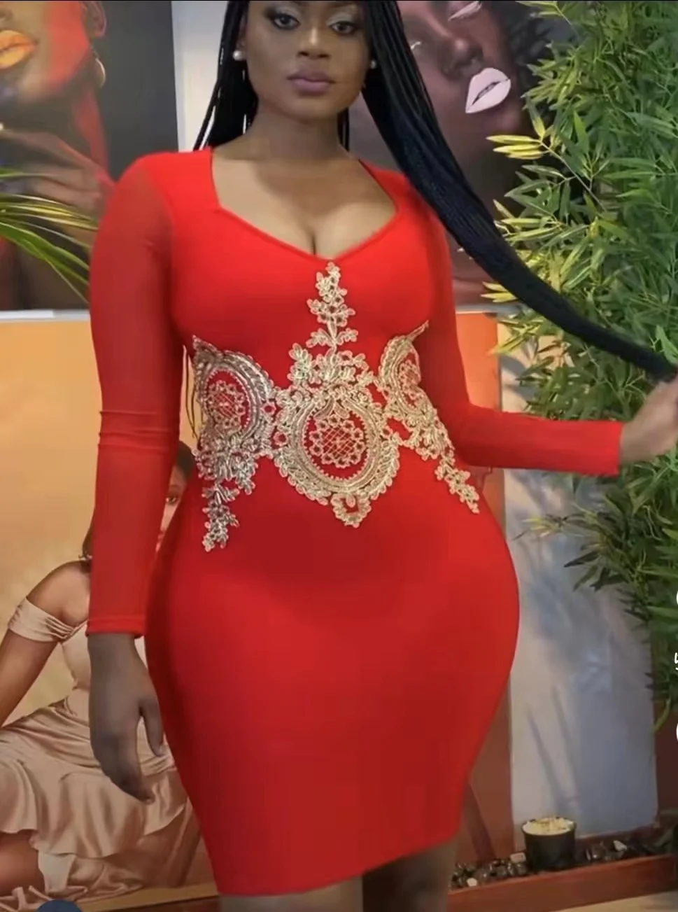 2022 V-Neck Bandage Dress Long Sleeve Mesh Bodycon Sexy Gold Floral Embroidery Elegant Party Autumn Club Black Red Women New
2022 V-Neck Bandage Dress Long Sleeve Mesh Bodycon Sexy Gold Floral Embroidery Elegant Party Autumn Club Black Red Women New