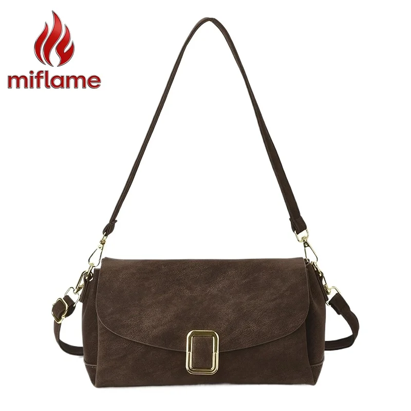 Vintage Shoulder Bag for Women Crossbody Bag with Minimalist Design Adjustable Strap Elegant Casual Daily Lightweight
Vintage Shoulder Bag for Women Crossbody Bag with Minimalist Design Adjustable Strap Elegant Casual Daily Lightweight