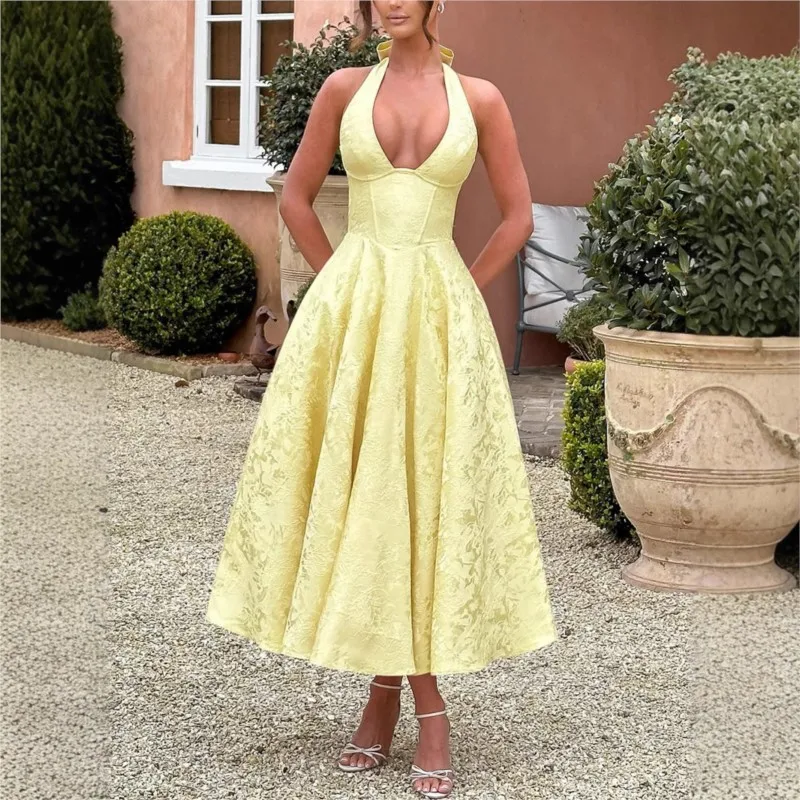New Dresses For Women Halter Deep V-neck Long A-line Dress Sexy Backless Sleeveless Waist-Cinched Vestidos De Fiesta Elegantes
New Dresses For Women Halter Deep V-neck Long A-line Dress Sexy Backless Sleeveless Waist-Cinched Vestidos De Fiesta Elegantes