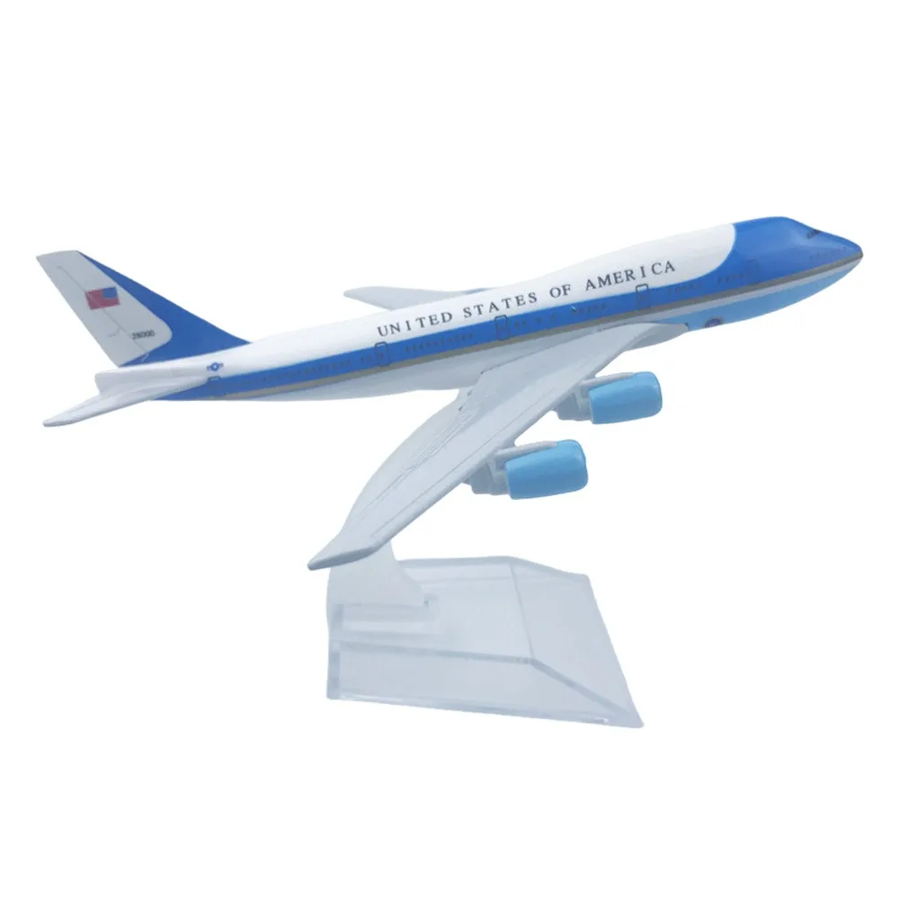 New 16cm Brazil Air GOL Airlines Alloy 1/246 Scale Alloy Airplane Model 10 Styles Boeing B737 Airways Airplane Model
New 16cm Brazil Air GOL Airlines Alloy 1/246 Scale Alloy Airplane Model 10 Styles Boeing B737 Airways Airplane Model