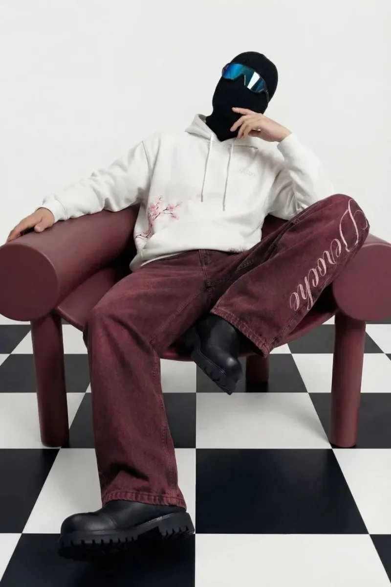 Y2K Fashion New Red Oversized Letter Embroidered Baggy Jeans Women Gothic Hip Hop Popular Casual Joker Straight Wide-leg Pants
Y2K Fashion New Red Oversized Letter Embroidered Baggy Jeans Women Gothic Hip Hop Popular Casual Joker Straight Wide-leg Pants