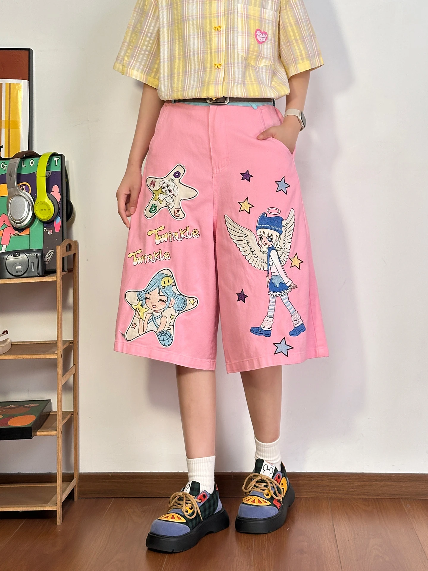 Sweet Girl Cartoon Embroidery Casual Pants Five-Quarter Loose Straight Leg Academy Style Women's Clothing Street Fashion Cott...
Sweet Girl Cartoon Embroidery Casual Pants Five-Quarter Loose Straight Leg Academy Style Women's Clothing Street Fashion Cott...
