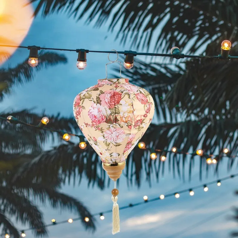 1PCS Lantern Oval Silk Lanterns Chinese Floral Pattern Hanging Lanterns Outdoor Hanging Decorations Chinese Lanterns
1PCS Lantern Oval Silk Lanterns Chinese Floral Pattern Hanging Lanterns Outdoor Hanging Decorations Chinese Lanterns