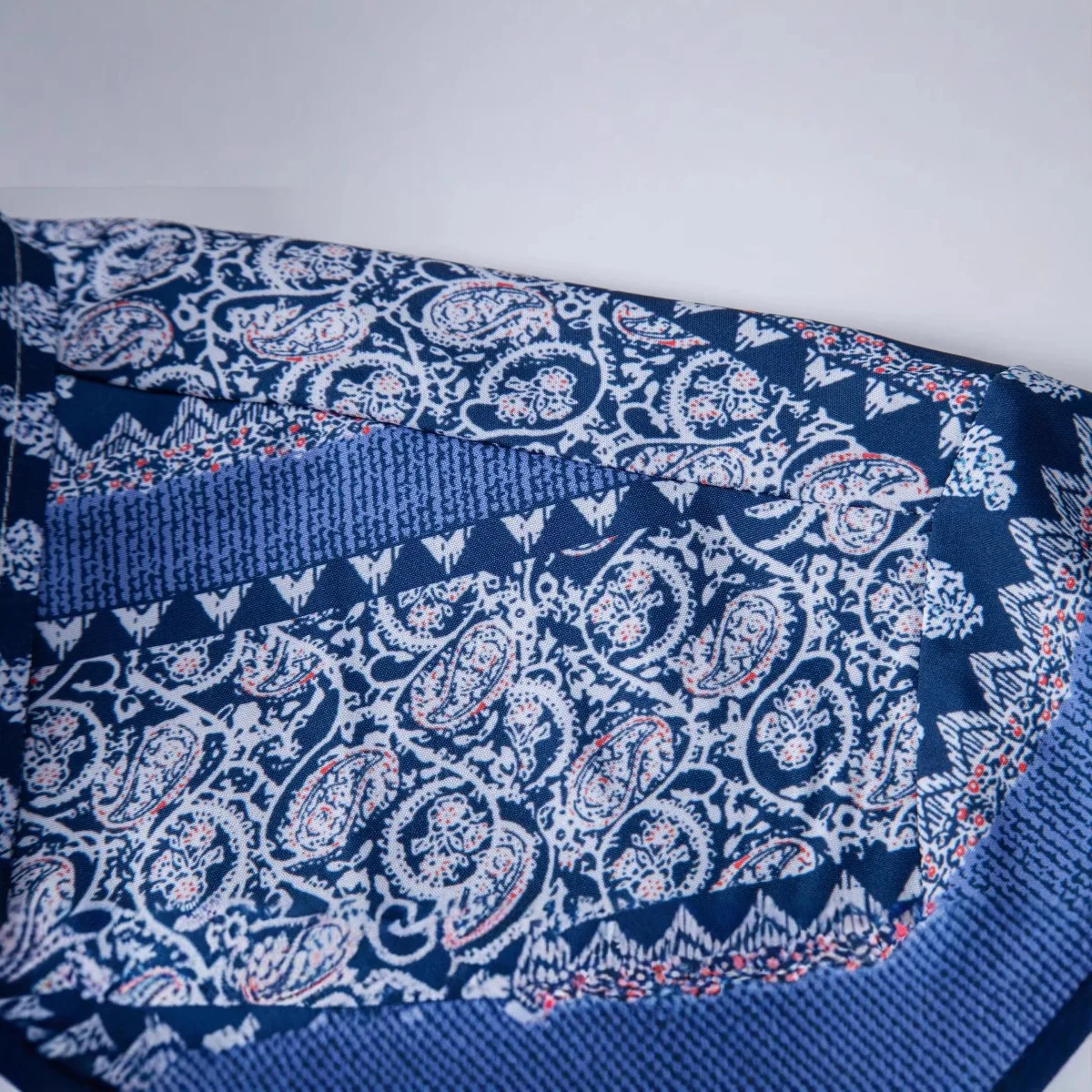 Мужской топ с этническим принтом ort Sve irt, свободный крой, летний тонкий хлопковый повседневный модный топ с принтом для мужчин
Мужской топ с этническим принтом ort Sve irt, свободный крой, летний тонкий хлопковый повседневный модный топ с принтом для мужчин