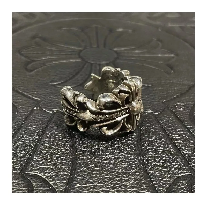 Diamond-set Tide Xuan Luo Xingao Version Cross Iris Thick Body Ring Punk Couple Open Ring
Diamond-set Tide Xuan Luo Xingao Version Cross Iris Thick Body Ring Punk Couple Open Ring