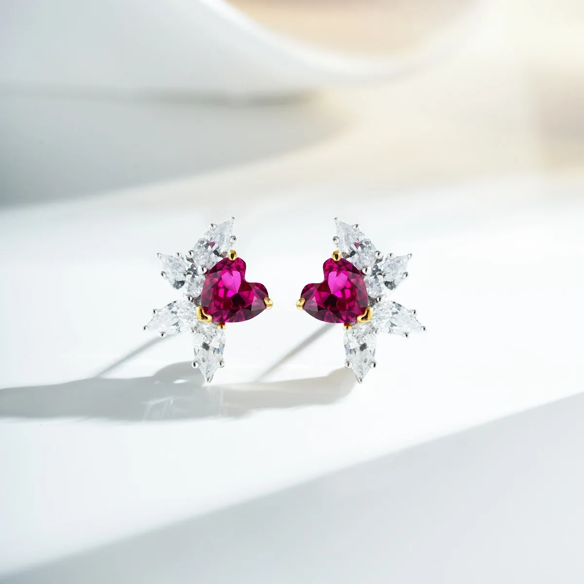 Luxury Platinum Solid Platinum PT950 Women's Earrings Diamond Earrings Love Shaped Birthday Gift
Luxury Platinum Solid Platinum PT950 Women's Earrings Diamond Earrings Love Shaped Birthday Gift