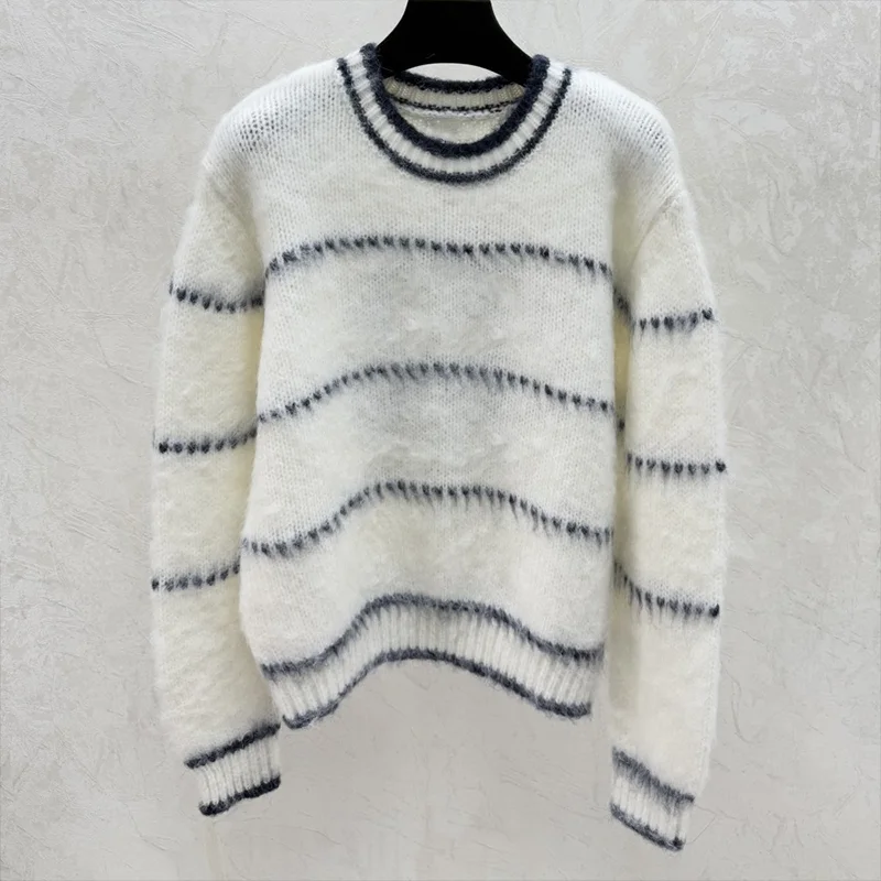 High quality women's sweater with contrasting mink hair pullover is soft and comfortable woman clothes 25120668
High quality women's sweater with contrasting mink hair pullover is soft and comfortable woman clothes 25120668