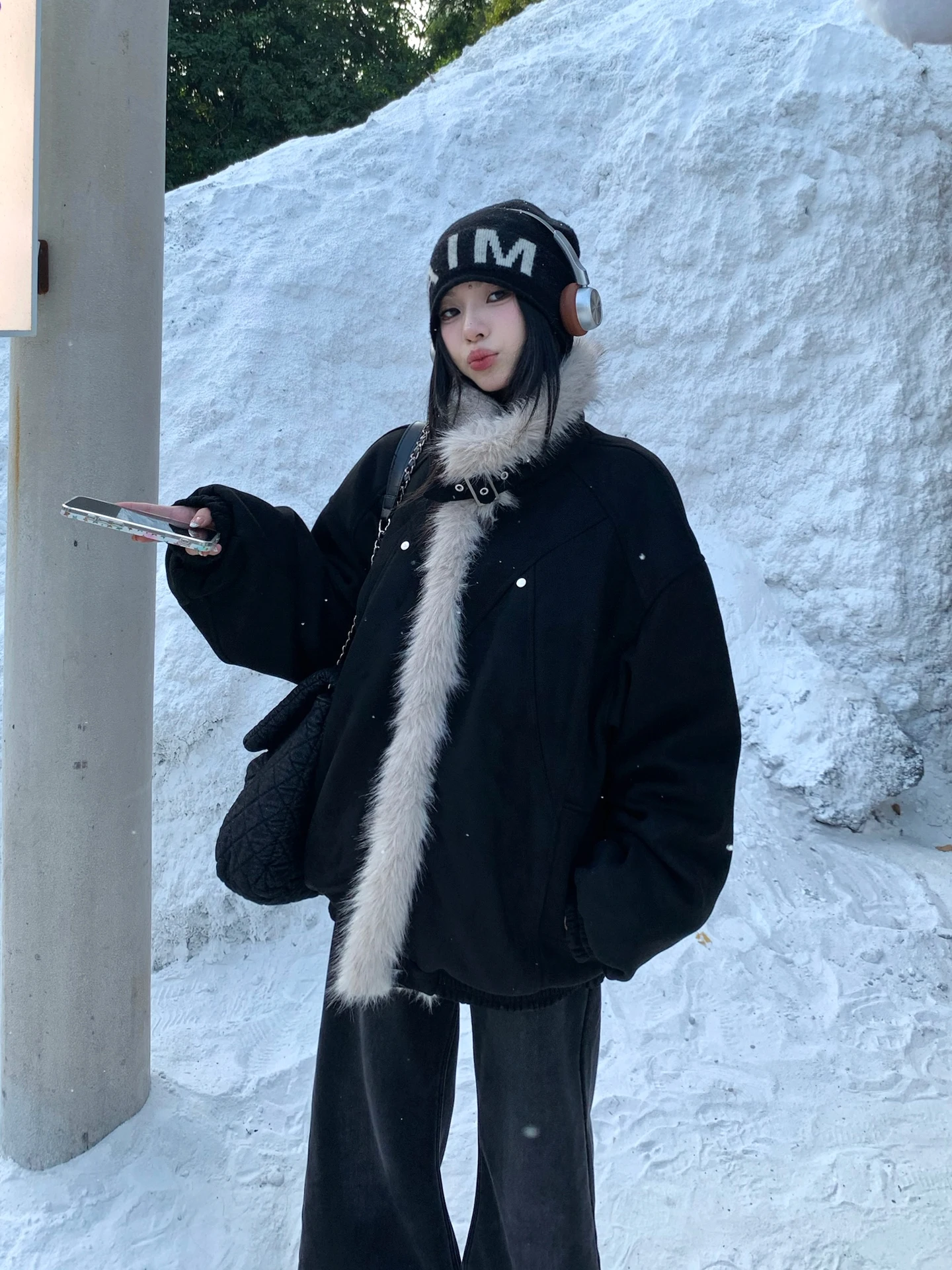 Утепленное хлопковое женское зимнее пальто с воротником из искусственной замши, свободного кроя, с длинными рукавами, на молнии, для повседневной носки
Утепленное хлопковое женское зимнее пальто с воротником из искусственной замши, свободного кроя, с длинными рукавами, на молнии, для повседневной носки