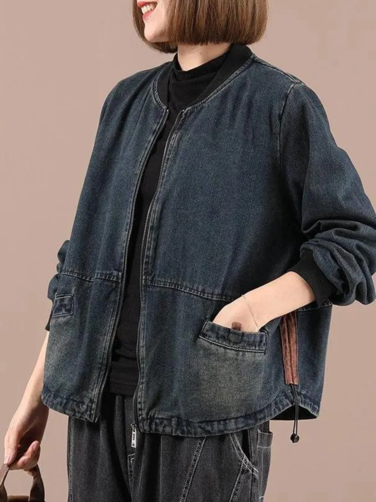 Washed Denim Jacket Women's New Style 2025 Autumn plus Size Small Figure High-End Design Sensation Top Trendy
Washed Denim Jacket Women's New Style 2025 Autumn plus Size Small Figure High-End Design Sensation Top Trendy