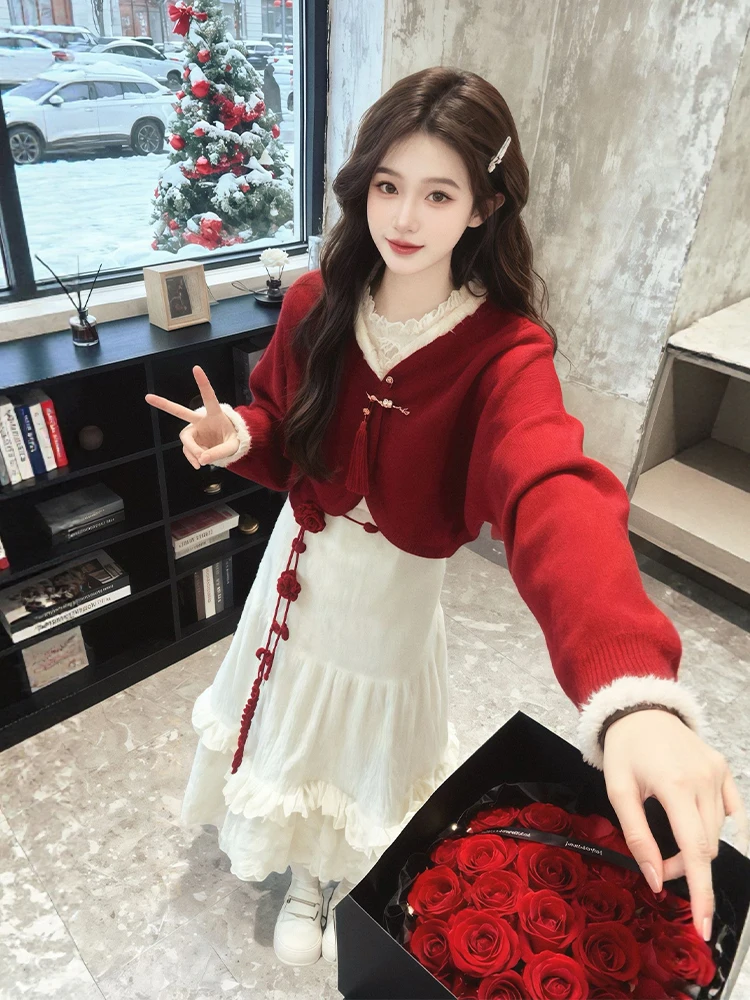 Red Lace Hem Base Layer Shirt Sweater Three Piece Set Beautiful Half Skirt Autumn Winter New Arrival Chinese Style Clothing
Red Lace Hem Base Layer Shirt Sweater Three Piece Set Beautiful Half Skirt Autumn Winter New Arrival Chinese Style Clothing