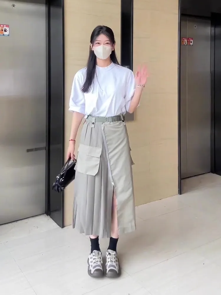 Fashionable White T-Shirt And Workwear Skirt Two-Piece Set for Women Summer Season Short Sleeve round Neck A-Line Skirt
Fashionable White T-Shirt And Workwear Skirt Two-Piece Set for Women Summer Season Short Sleeve round Neck A-Line Skirt