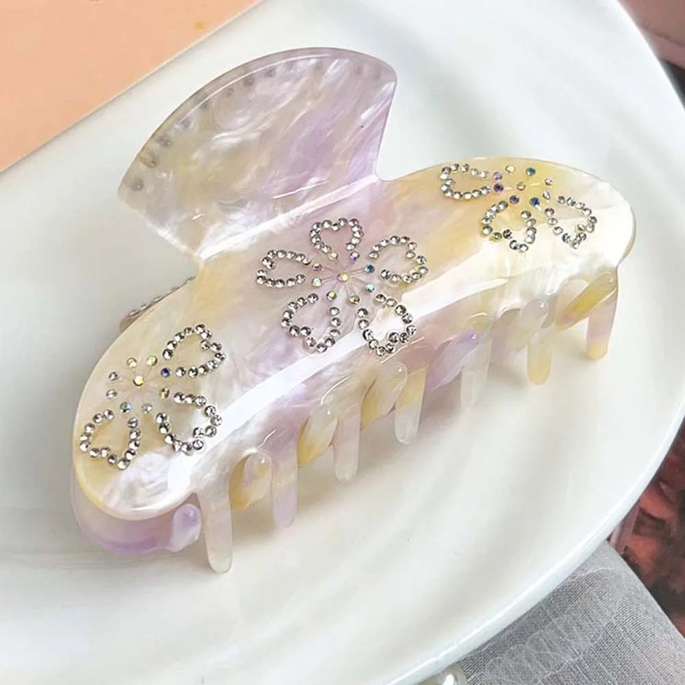 Iridescent Rhinestone-inlay Hair Claw Flower Korean Style Women Shark Clip Contrast Color Waterproof Acrylic Hair Claw Headwear
Iridescent Rhinestone-inlay Hair Claw Flower Korean Style Women Shark Clip Contrast Color Waterproof Acrylic Hair Claw Headwear