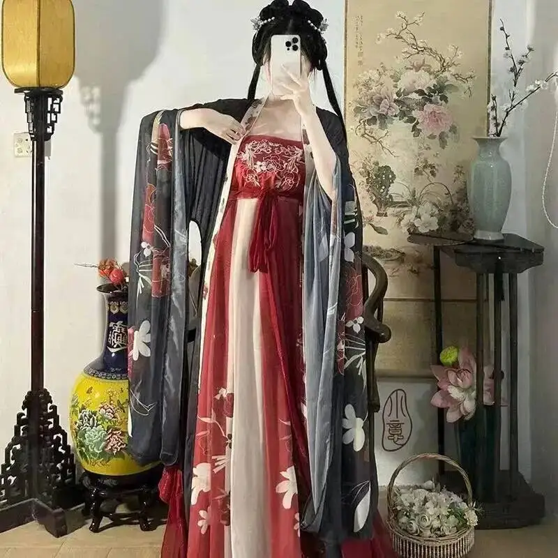 Summer New Two-piece Set Tang style Hanfu women's national style strapless embroidery
Summer New Two-piece Set Tang style Hanfu women's national style strapless embroidery