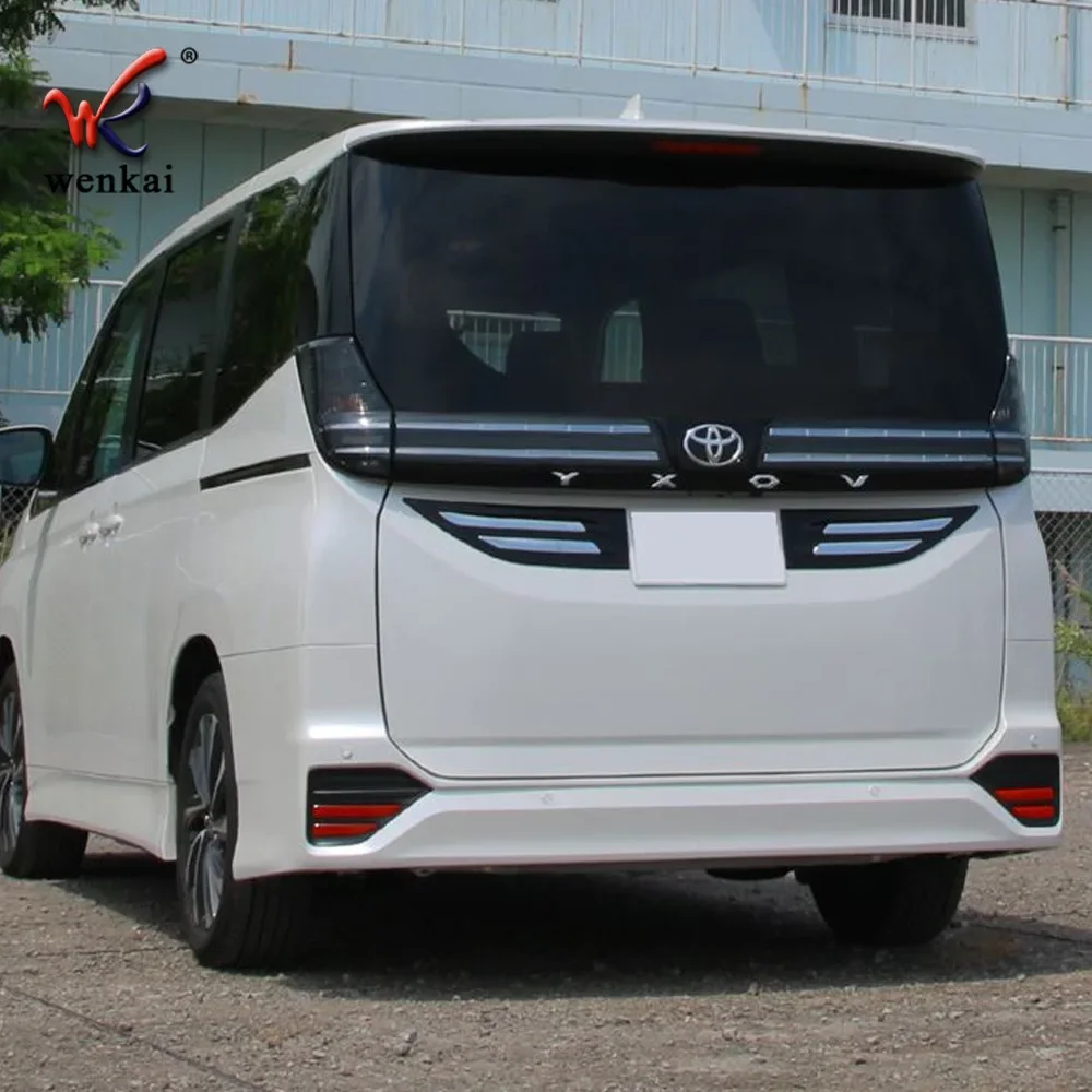 Для Toyota Noah Voxy 90 Series 2022 2023 Внешняя хромированная черная полоса багажника задней двери, рамка номерного знака, боковая накладка
Для Toyota Noah Voxy 90 Series 2022 2023 Внешняя хромированная черная полоса багажника задней двери, рамка номерного знака, боковая накладка