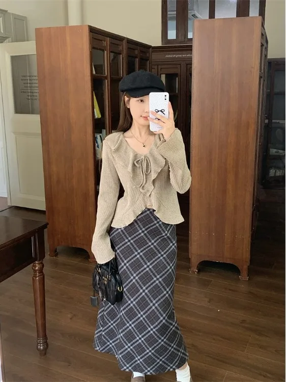 plus Size Fashionable Knitted Set High Waist Long Sleeve Plaid Skirt Spring 2026 Commute Style Korean Version A-Line Skirt
plus Size Fashionable Knitted Set High Waist Long Sleeve Plaid Skirt Spring 2026 Commute Style Korean Version A-Line Skirt