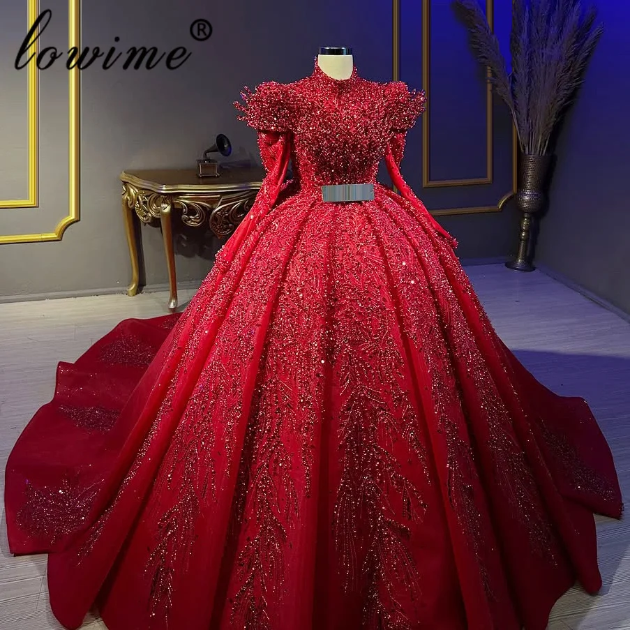 Роскошные красные бальные платья знаменитостей с высоким воротом и длинными рукавами Вечернее платье с блестящими кристаллами и блестками Платье для выпускного вечера по индивидуальному заказу 2025 
Роскошные красные бальные платья знаменитостей с высоким воротом и длинными рукавами Вечернее платье с блестящими кристаллами и блестками Платье для выпускного вечера по индивидуальному заказу 2025