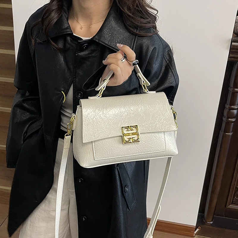 2025 Fall Winter Korean Niche Bag - Vintage Sleek Small Square Bag 3-in-1 Top Handle Shoulder Crossbody
2025 Fall Winter Korean Niche Bag - Vintage Sleek Small Square Bag 3-in-1 Top Handle Shoulder Crossbody