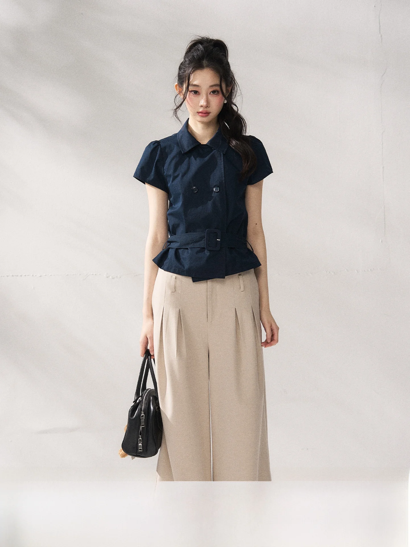 7Shiftin Original Design High Aesthetic Collared T-Shirt Blue Waist-Cinching Short Sleeve Casual Style Standard Fit Women's Top
7Shiftin Original Design High Aesthetic Collared T-Shirt Blue Waist-Cinching Short Sleeve Casual Style Standard Fit Women's Top