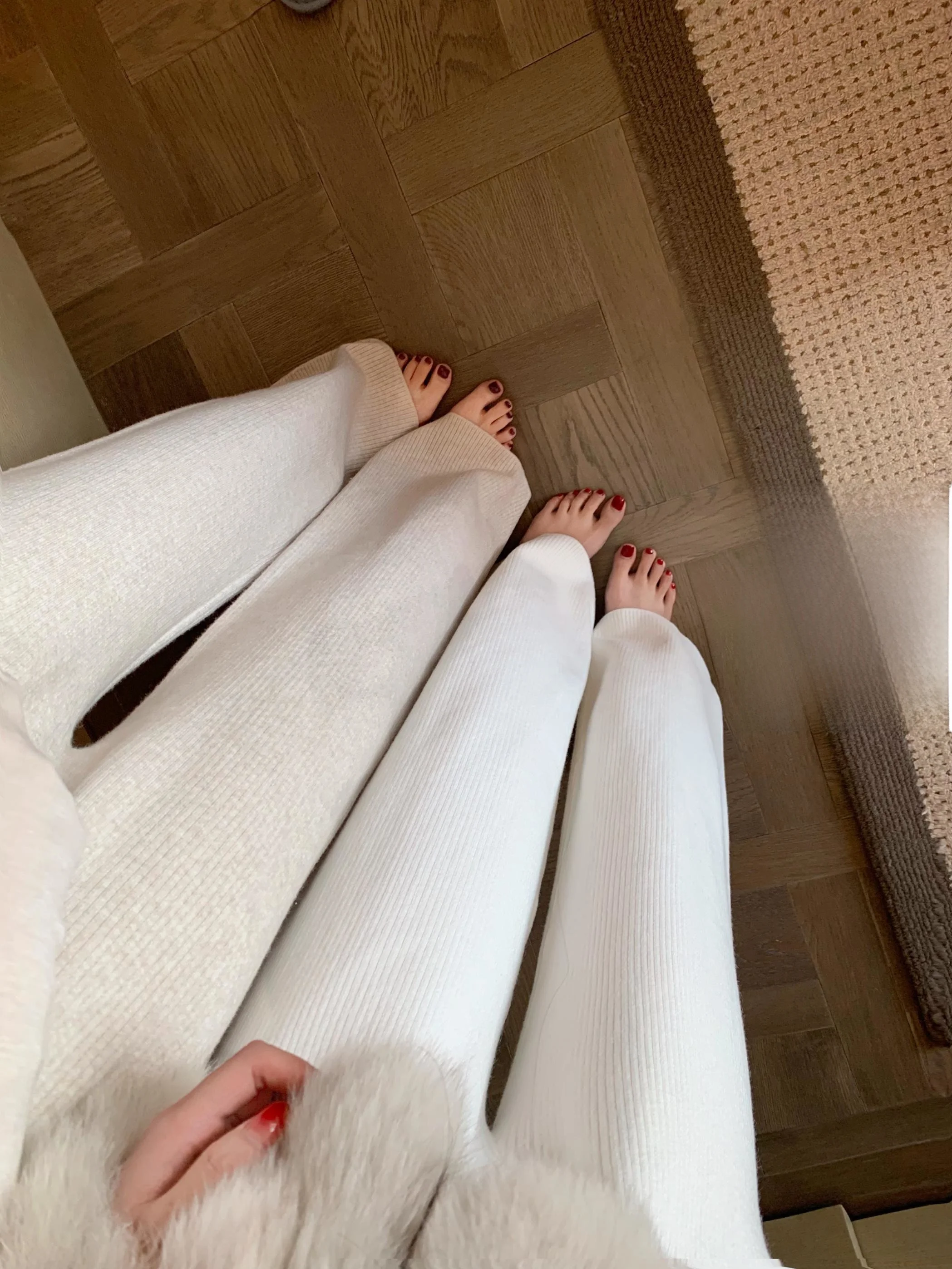 Брюки Poet Wong All-Match King: вязаные, драпирующиеся, стройнящие, высококачественные, осенне-зимние, прямые, повседневные, для женщин
Брюки Poet Wong All-Match King: вязаные, драпирующиеся, стройнящие, высококачественные, осенне-зимние, прямые, повседневные, для женщин