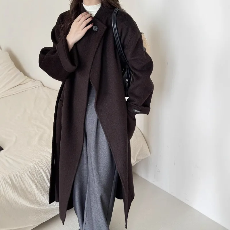 SuperAen Stand-up Collar Long Double-sided Cashmere Coat Women 2025 Autumn and Winter New Korean Style Belt Waist Pocket Coats
SuperAen Stand-up Collar Long Double-sided Cashmere Coat Women 2025 Autumn and Winter New Korean Style Belt Waist Pocket Coats