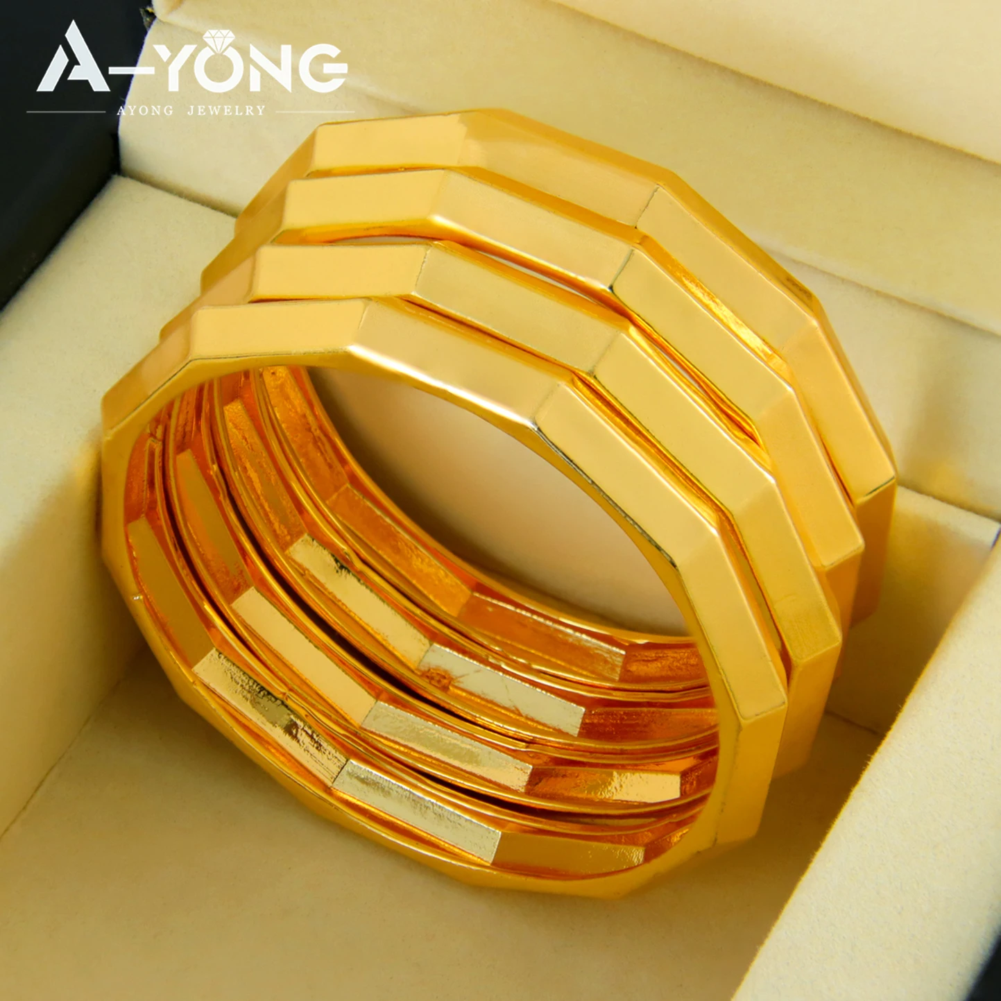 Дубайские модные геометрические браслеты, 21 К позолоченные, простой матовый браслет на Ближнем Востоке, арабский женский свадебный банкет, ювелирные изделия
Дубайские модные геометрические браслеты, 21 К позолоченные, простой матовый браслет на Ближнем Востоке, арабский женский свадебный банкет, ювелирные изделия