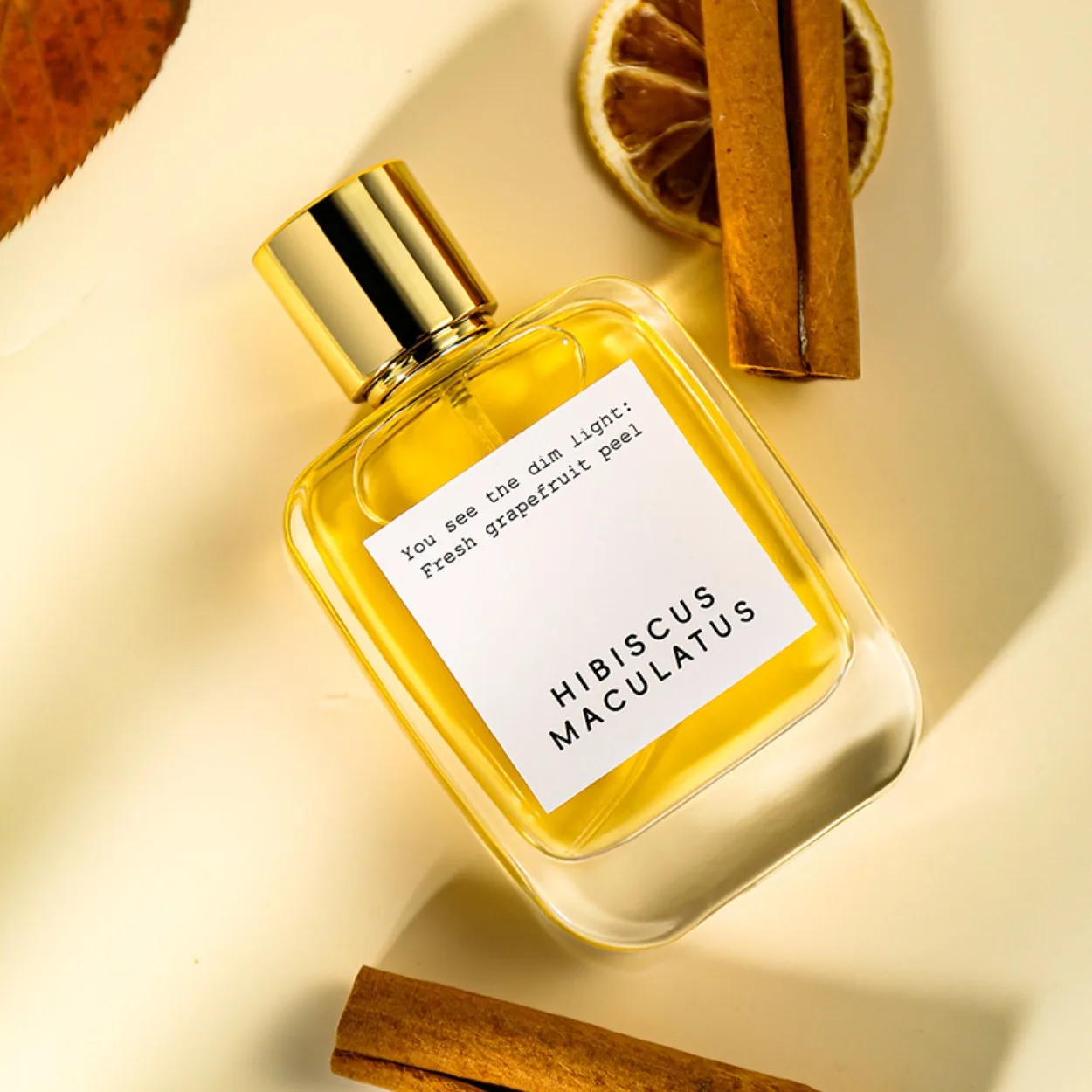 Women's Perfume: Long-Lasting, Affordable, Light Fragrance, 50ml, Grapefruit Peel, Fresh and Natural for Summer
Women's Perfume: Long-Lasting, Affordable, Light Fragrance, 50ml, Grapefruit Peel, Fresh and Natural for Summer