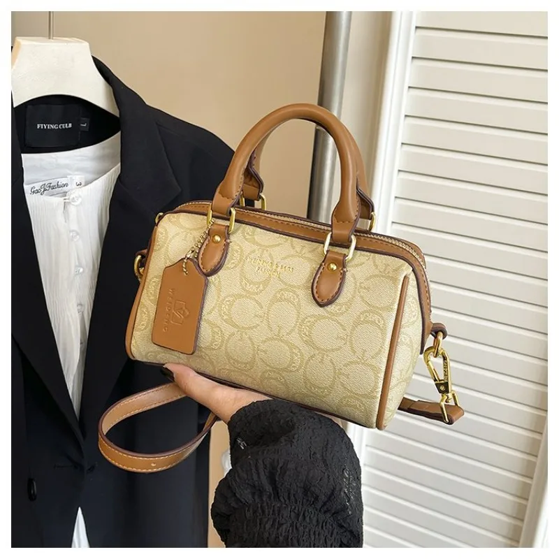 Female Bag Oversized Tote Style Maillard Pattern Adjustable Strap Shopping Bag Portable Commuting Work Bag For Laptop Essentials 
Female Bag Oversized Tote Style Maillard Pattern Adjustable Strap Shopping Bag Portable Commuting Work Bag For Laptop Essentials