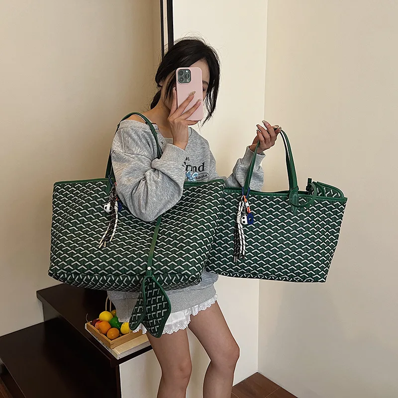 Вместительная сумка-трансформер из полиэстера 2026 года, городская сумка-тоут со съемным ремнем, унисекс, сумка для мам для офиса и путешествий на выходные
Вместительная сумка-трансформер из полиэстера 2026 года, городская сумка-тоут со съемным ремнем, унисекс, сумка для мам для офиса и путешествий на выходные