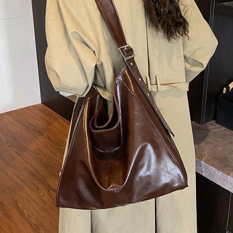 Vintage Brown Oil Wax Leather Hobo Shoulder Bag, Large Capacity Casual Tote Purse for Women Daily Work & Autumn Outfits Mini Bag
Vintage Brown Oil Wax Leather Hobo Shoulder Bag, Large Capacity Casual Tote Purse for Women Daily Work & Autumn Outfits Mini Bag