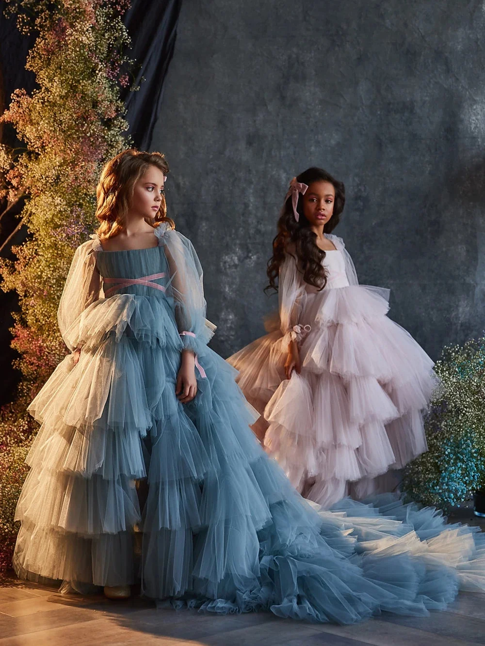 Blue/Pink Tulle Tiered Puffy Long Sleeve Short Front Long Back Flower Girl Dress For Wedding Birthday Party First Communion Gown
Blue/Pink Tulle Tiered Puffy Long Sleeve Short Front Long Back Flower Girl Dress For Wedding Birthday Party First Communion Gown
