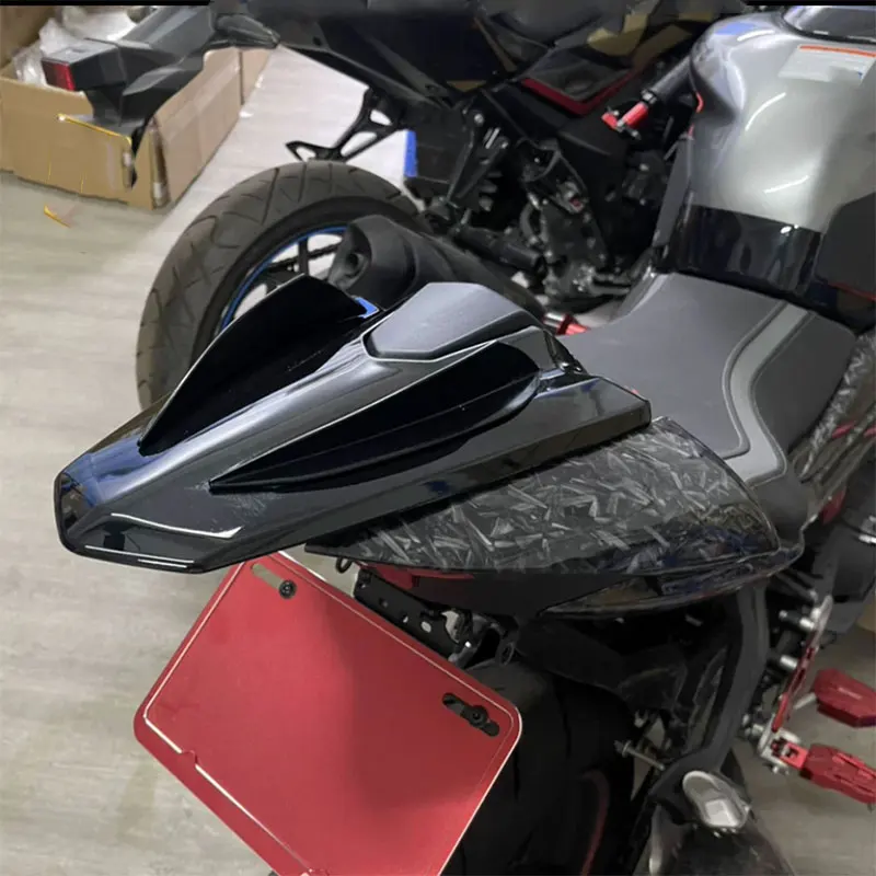 Для CFMOTO 450SR 450 SR 2022 2023 2024 2025 CF450SR: Аксессуары для мотоциклов – задний обтекатель-хамп (накладка на сиденье пассажира)
Для CFMOTO 450SR 450 SR 2022 2023 2024 2025 CF450SR: Аксессуары для мотоциклов – задний обтекатель-хамп (накладка на сиденье пассажира)