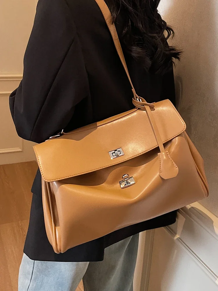 Elegant Large Capaci Women's Crossbody Bag Versatile Tote Single Shoulder Commuter Bag Korean Sle 2025 New Fashion WT243
Elegant Large Capaci Women's Crossbody Bag Versatile Tote Single Shoulder Commuter Bag Korean Sle 2025 New Fashion WT243