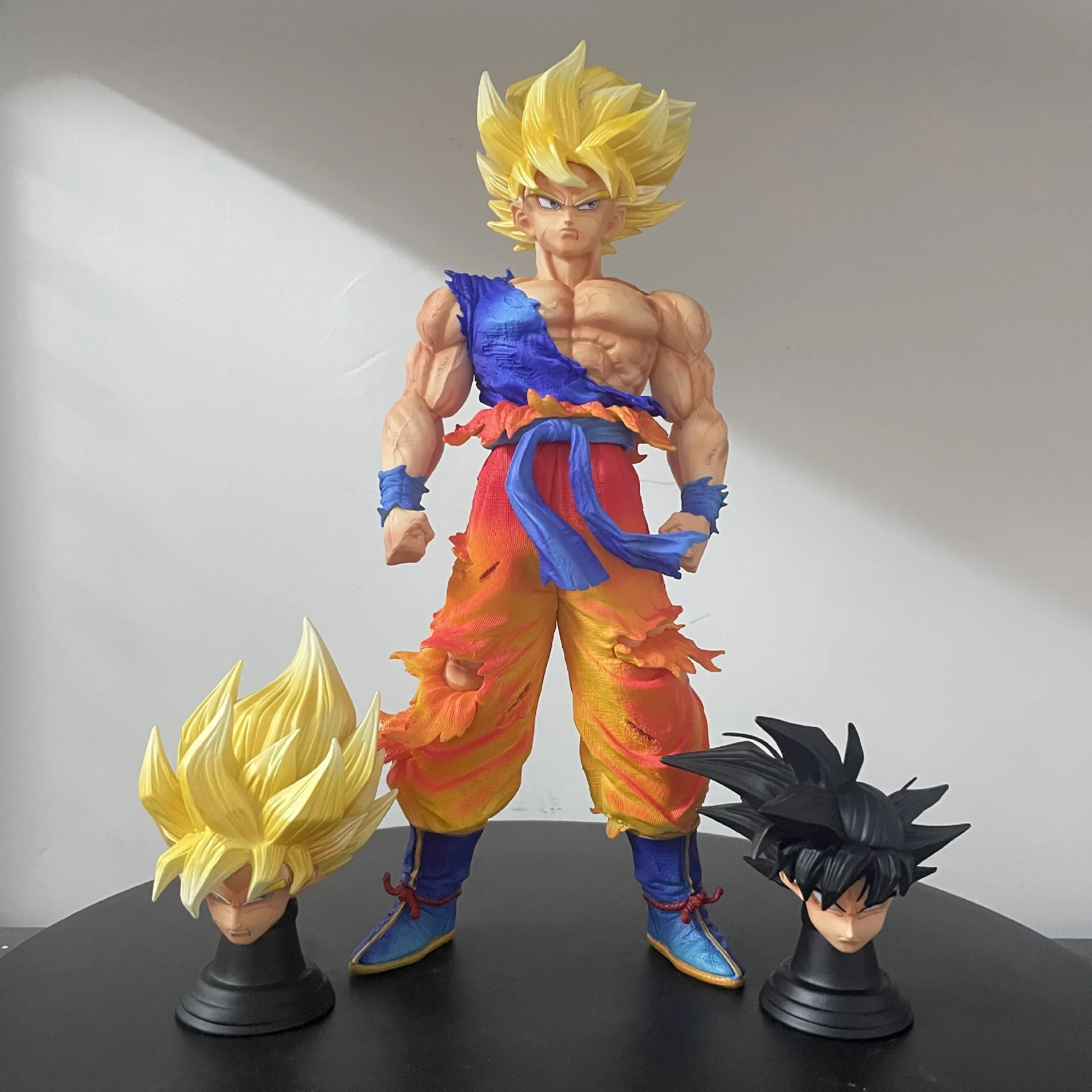 Dragon Ball Z Son Goku Action Figures 30cm Super Saiyan Model with Three Heads Anime DBZ LK Goku Figura Ornament GK Statue Gift
Dragon Ball Z Son Goku Action Figures 30cm Super Saiyan Model with Three Heads Anime DBZ LK Goku Figura Ornament GK Statue Gift