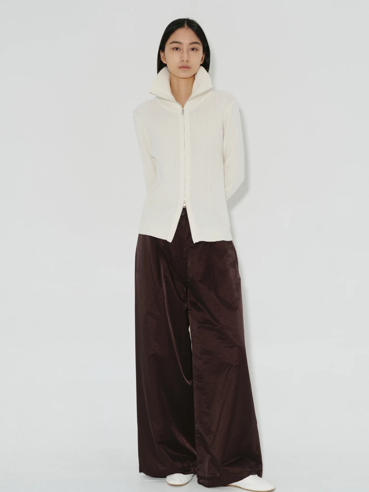 Повседневные свободные длинные брюки с завышенной талией из хлопка и аммиачного сатина, широкие брюки с прямым низом для женщин
Повседневные свободные длинные брюки с завышенной талией из хлопка и аммиачного сатина, широкие брюки с прямым низом для женщин