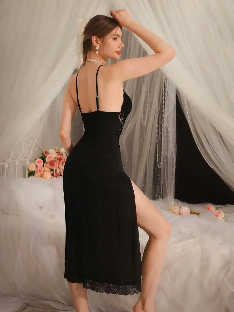 Women Lace Patchwork Side Slit Maxi Nightgown
Women Lace Patchwork Side Slit Maxi Nightgown