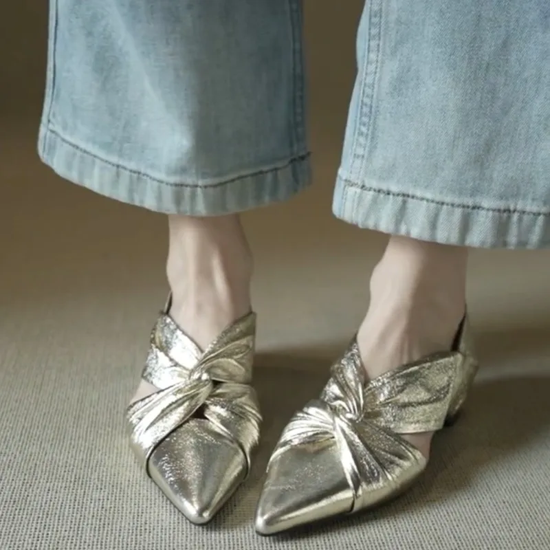 Pointed Toe Hollow Inside Heightened Handmade Pleated Wedge Shoes Women's Shoes
Pointed Toe Hollow Inside Heightened Handmade Pleated Wedge Shoes Women's Shoes