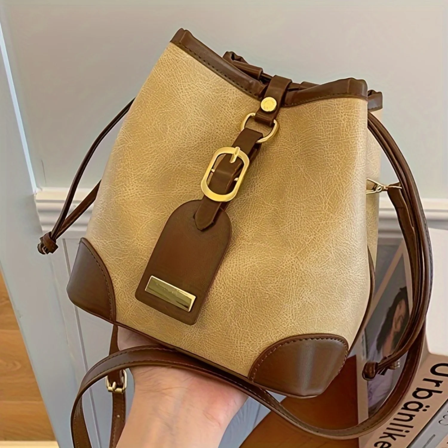 Mini Vintage Bucket Bag, Retro Crossbody Bag, Women's Casual Handbag, Shoulder Bag & Purse
Mini Vintage Bucket Bag, Retro Crossbody Bag, Women's Casual Handbag, Shoulder Bag & Purse