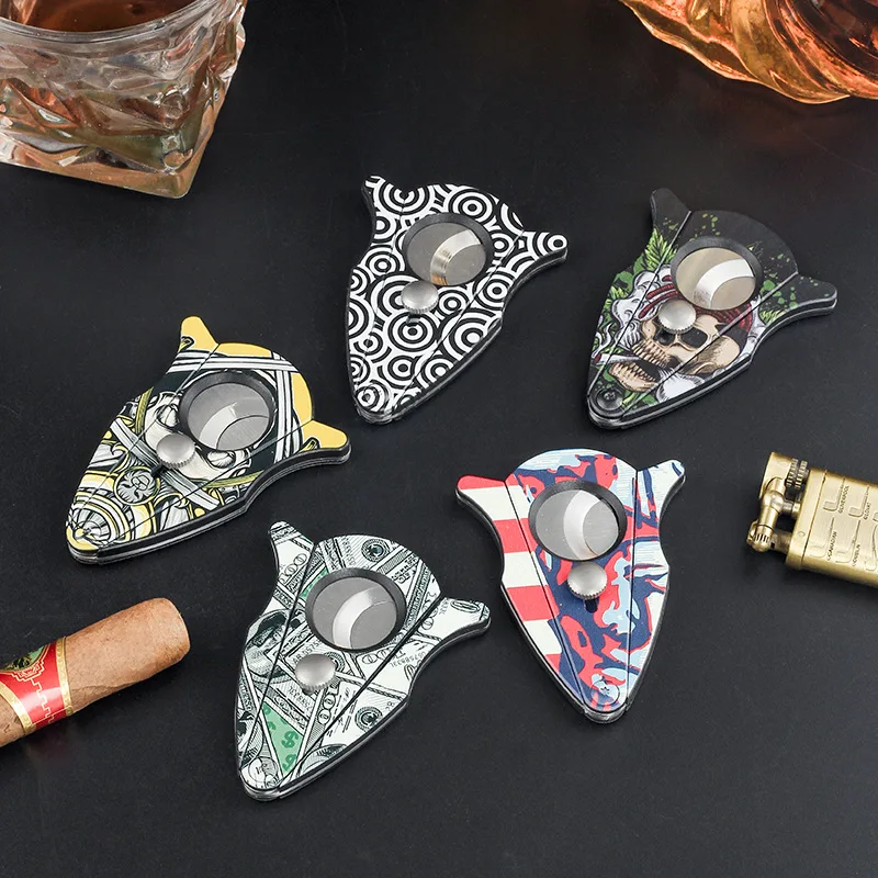 Creative cigar cutter Stainless steel double-edged bat clipper ,fashionable and sharp cigar knife gift box set
Creative cigar cutter Stainless steel double-edged bat clipper ,fashionable and sharp cigar knife gift box set