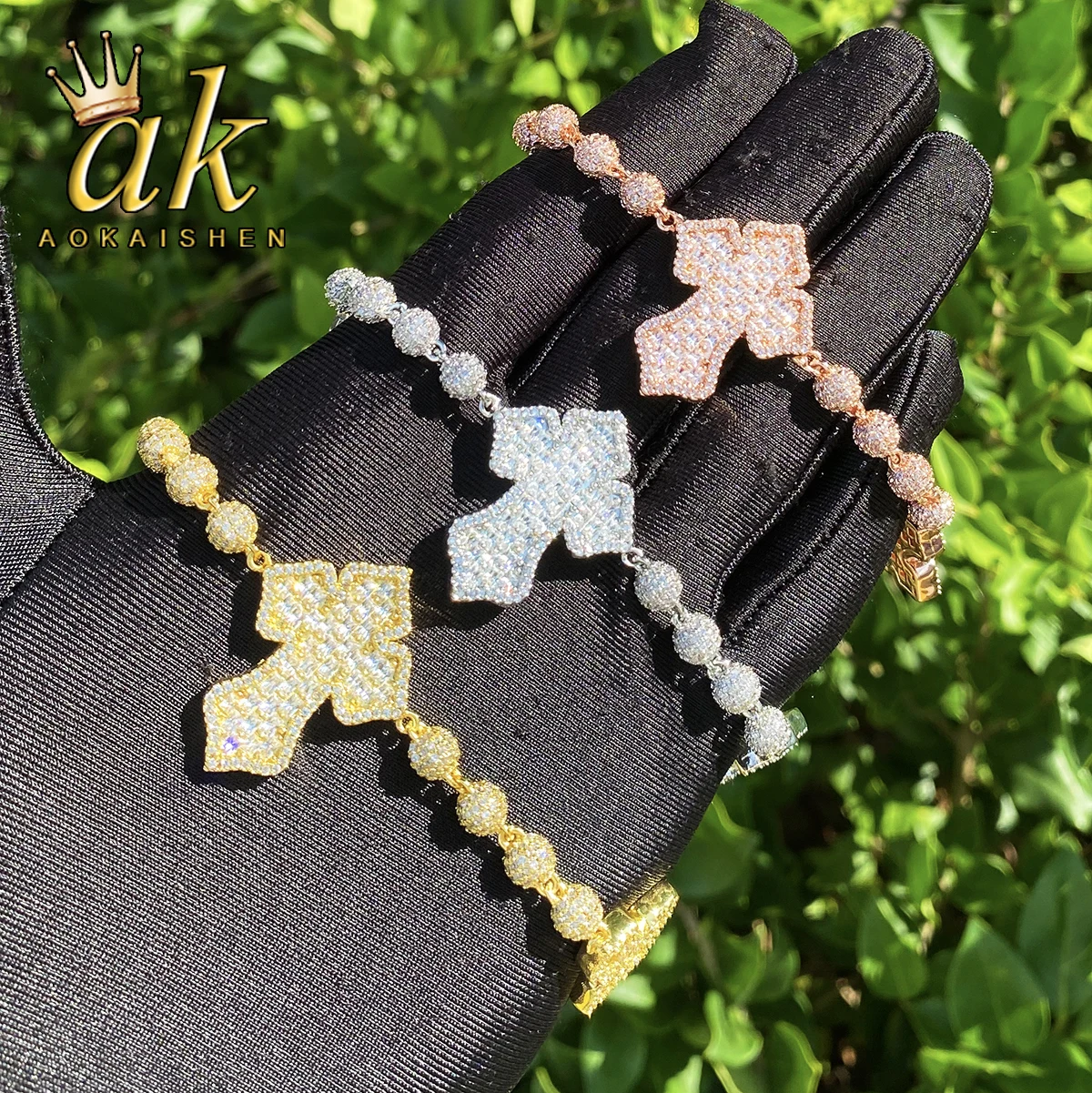 Aokaishen Iced Out бусины крест браслет для мужчин 5А кубический цирконий хип-хоп ювелирные изделия
Aokaishen Iced Out бусины крест браслет для мужчин 5А кубический цирконий хип-хоп ювелирные изделия